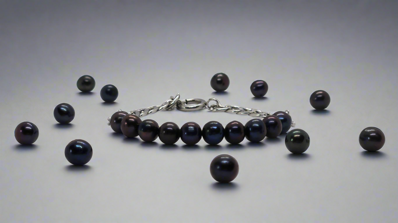 Limited Edition Black Pearl & Curb Chain Bracelet