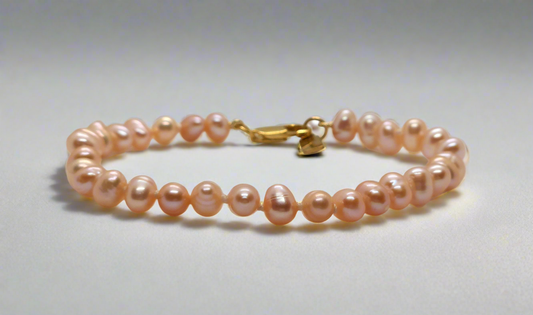 Peach Pearl Bracelet - gold lobster clasp